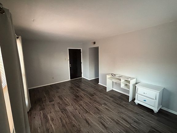 2nd image of 10376 Parkman Dr