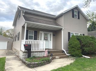 815 Calhoun St, Peru, IL 61354