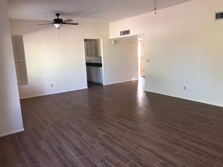 2560 N Water Pl — Photo 11