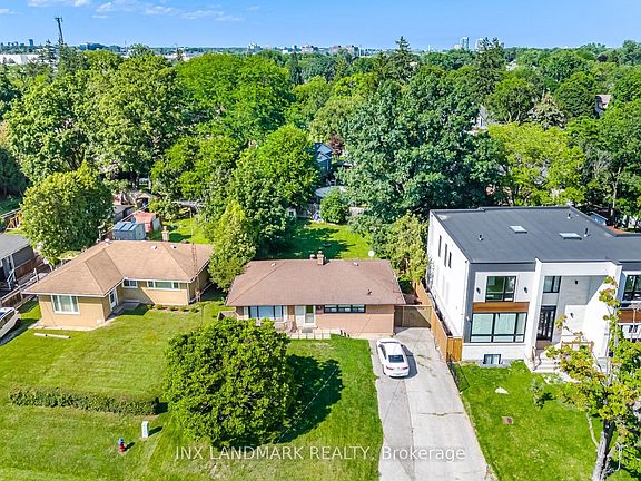 5th image of 559 Wolsey Cres