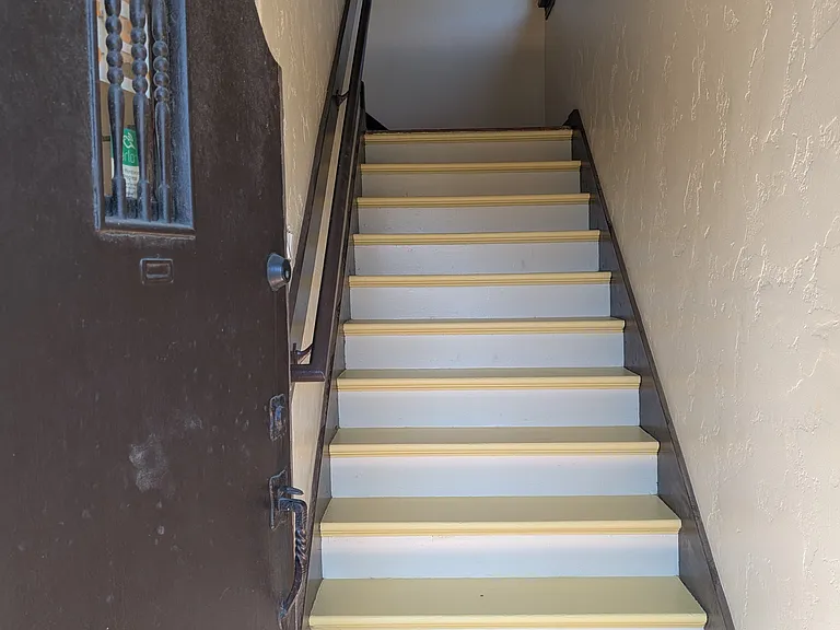 329 Cerritos Ave — Photo 2