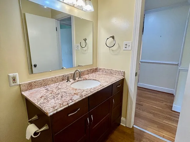 1109 Smithfield Ave — Photo 19