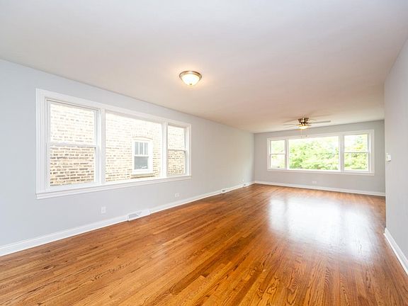 5th image of 2449 W Fargo Ave #1