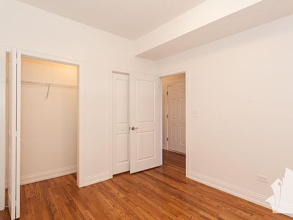 5th image of 4048 N Milwaukee Ave #3C