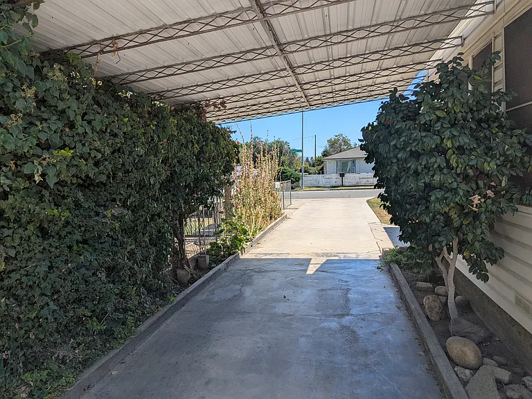 3030 Chester Ln — Photo 11