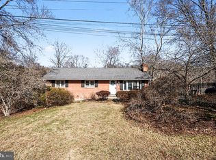 7409 Lake Dr, Manassas, VA 20111