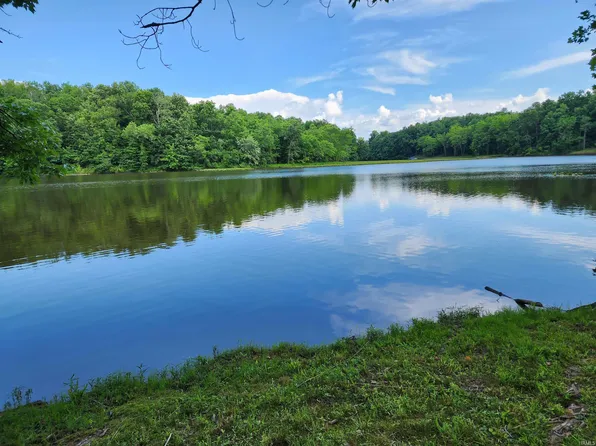 9 W Deer Creek Cove Ln, Cannelton, IN 47520