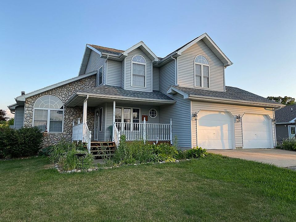 1st image of 14 Peter Pan Ln