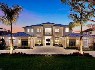 788 Riviera Dr, Naples, FL 34103