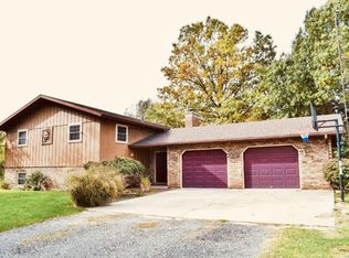 230 Bainbridge Center Rd, Watervliet, MI 49098