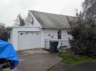 1350 Locust St, Arlington, OR 97812