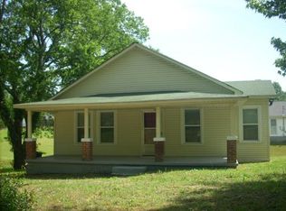 390 Riverside Dr, Savannah, TN 38372