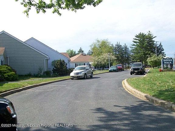2nd image of 18 Dover Walk #918