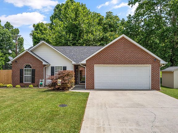 3rd image of 8130 Jeanie Ln