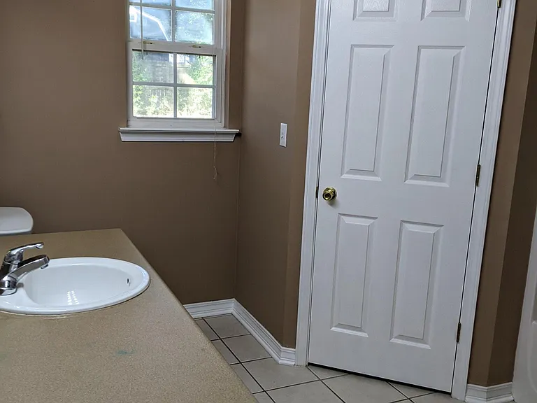 2949 McCarty Ave — Photo 30