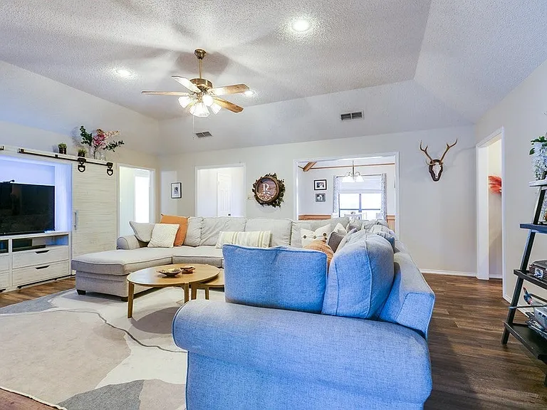3438 Walnut Hill Dr — Photo 12