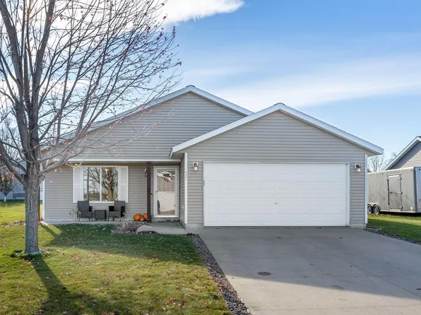 532 Coleman Ave E, Eden Valley, MN 55329