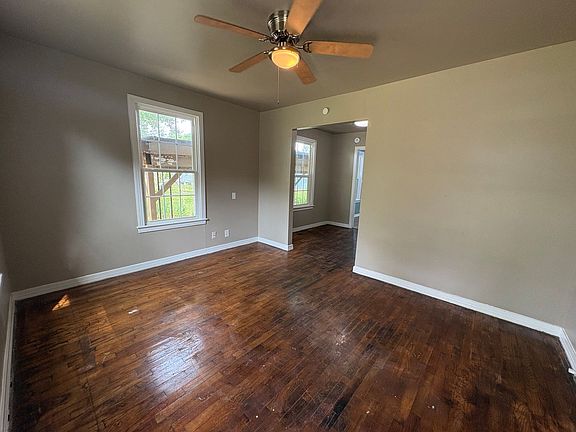 2nd image of 2644 Valley Ridge Rd