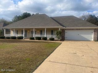 127 Butler Creek Dr, Florence, MS 39073