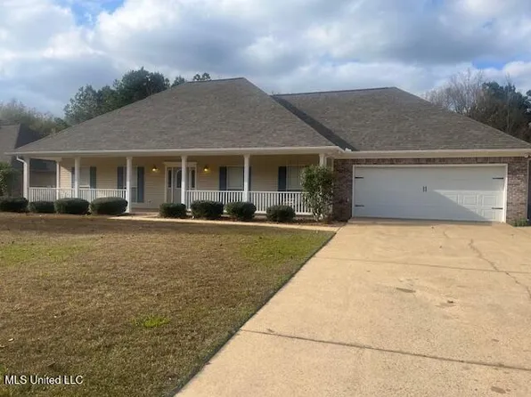 127 Butler Creek Dr, Florence, MS 39073