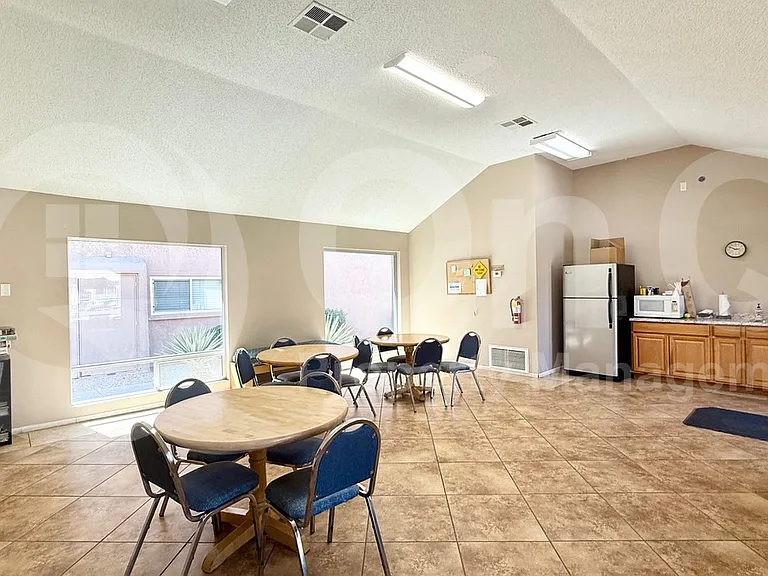 5525 E Thomas Rd #R7 — Photo 6