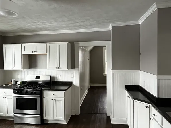 2052 Fairview Ave APT 5, Cleveland, OH 44106