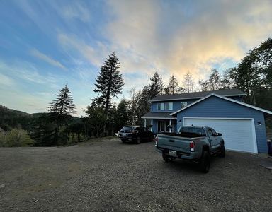 126 Meadow Pl, Otis, OR, 97368