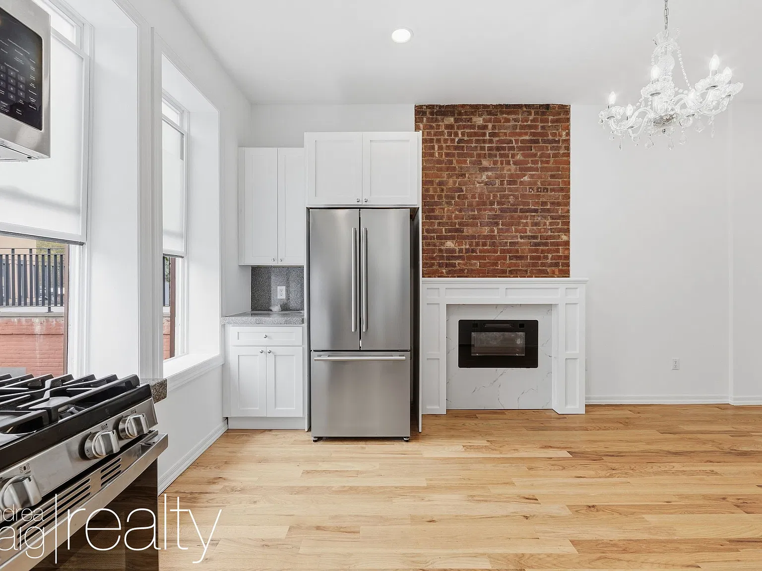 400 Washington Avenue — Photo 2