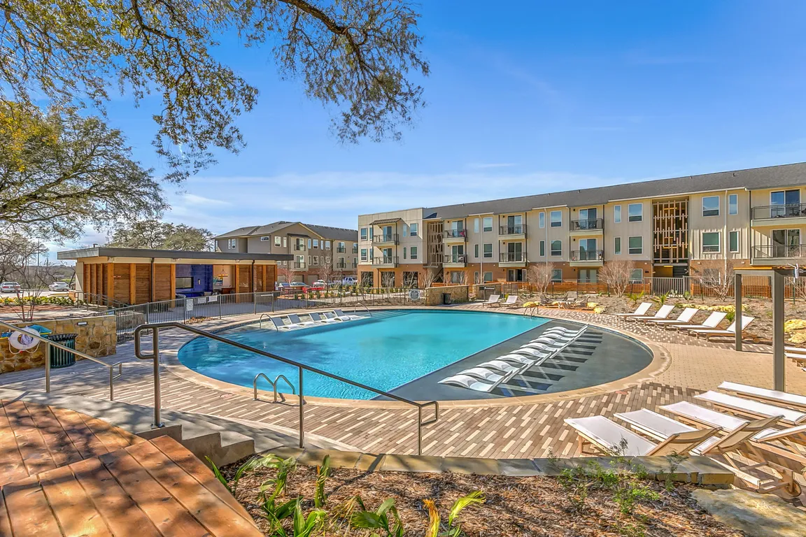 The Scenic at River East apartments community photo
