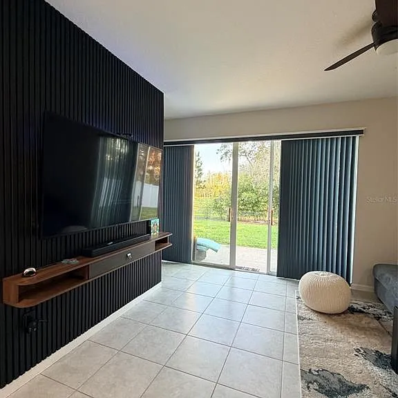 5684 Western Sun Dr — Photo 4