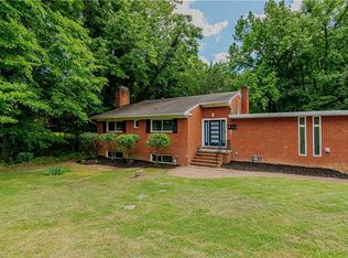 217 Pineridge Dr, High Pt, NC 27262