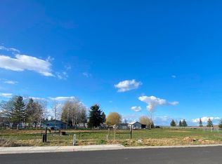 516 Maple Ct, Genesee, ID 83832