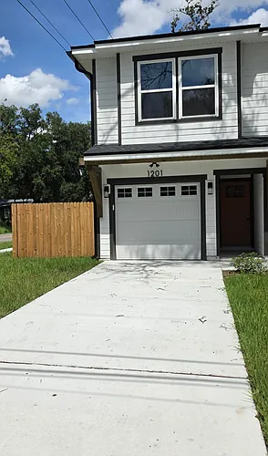 1201 Neva St Photo 1