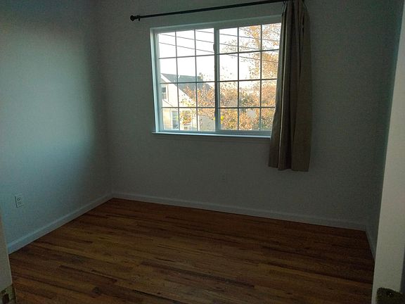 4th image of 16 Fillmore St