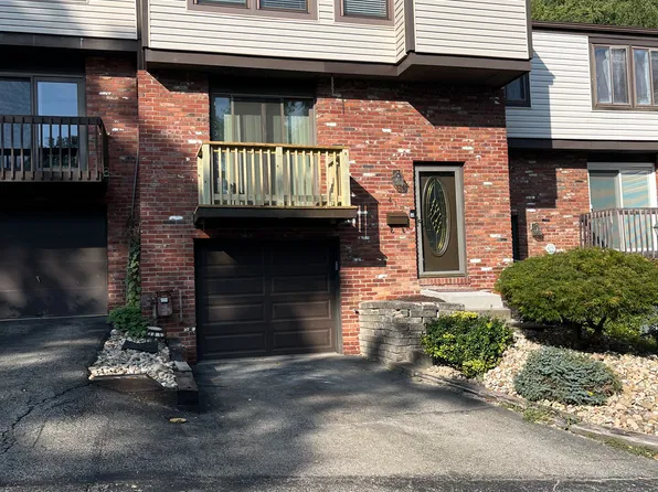 415 Cricketwood Ct N, Canonsburg, PA 15317