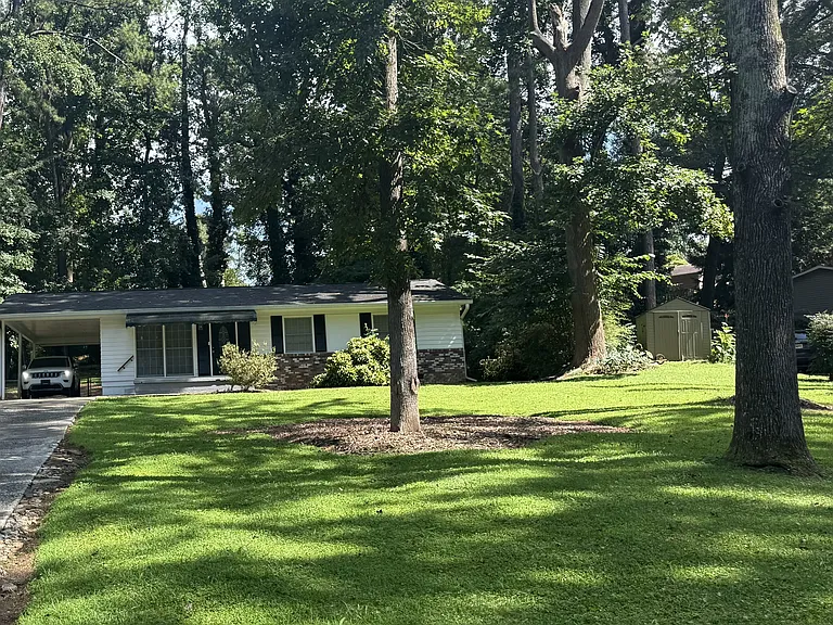 114 Lucia Dr SE — Photo 13
