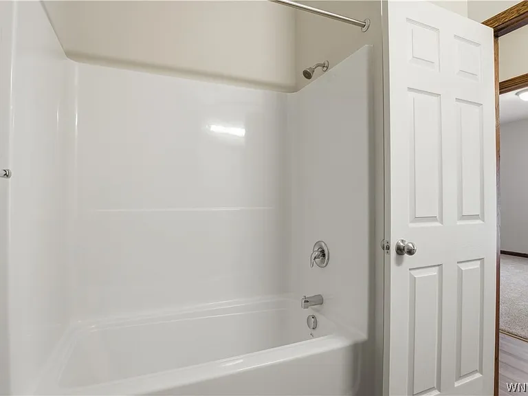 1130 Orchard Park Rd — Photo 14