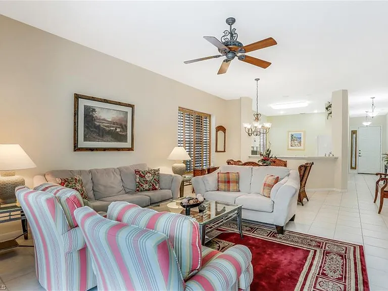 1818 Leamington Ln — Photo 10