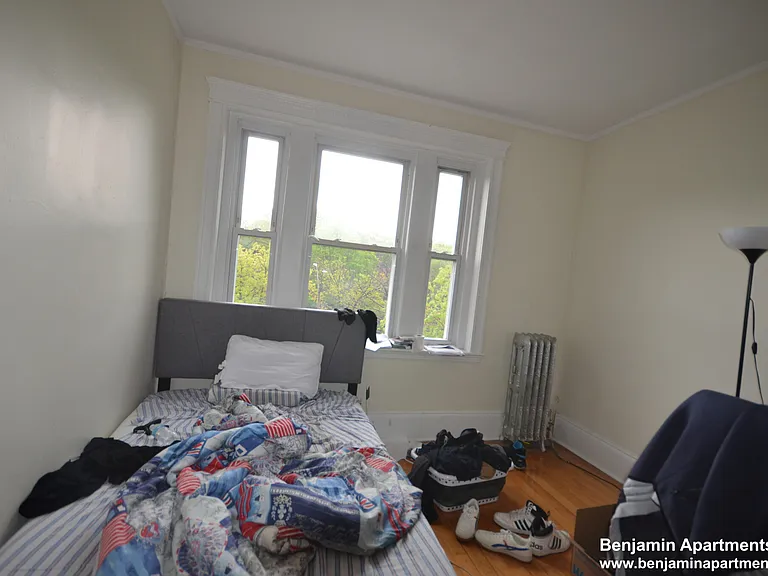 1822 Beacon St #17 — Photo 3