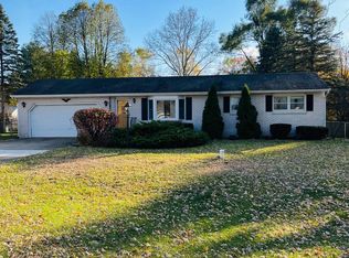 7098 W Lynwood Dr, Michigan City, IN 46360