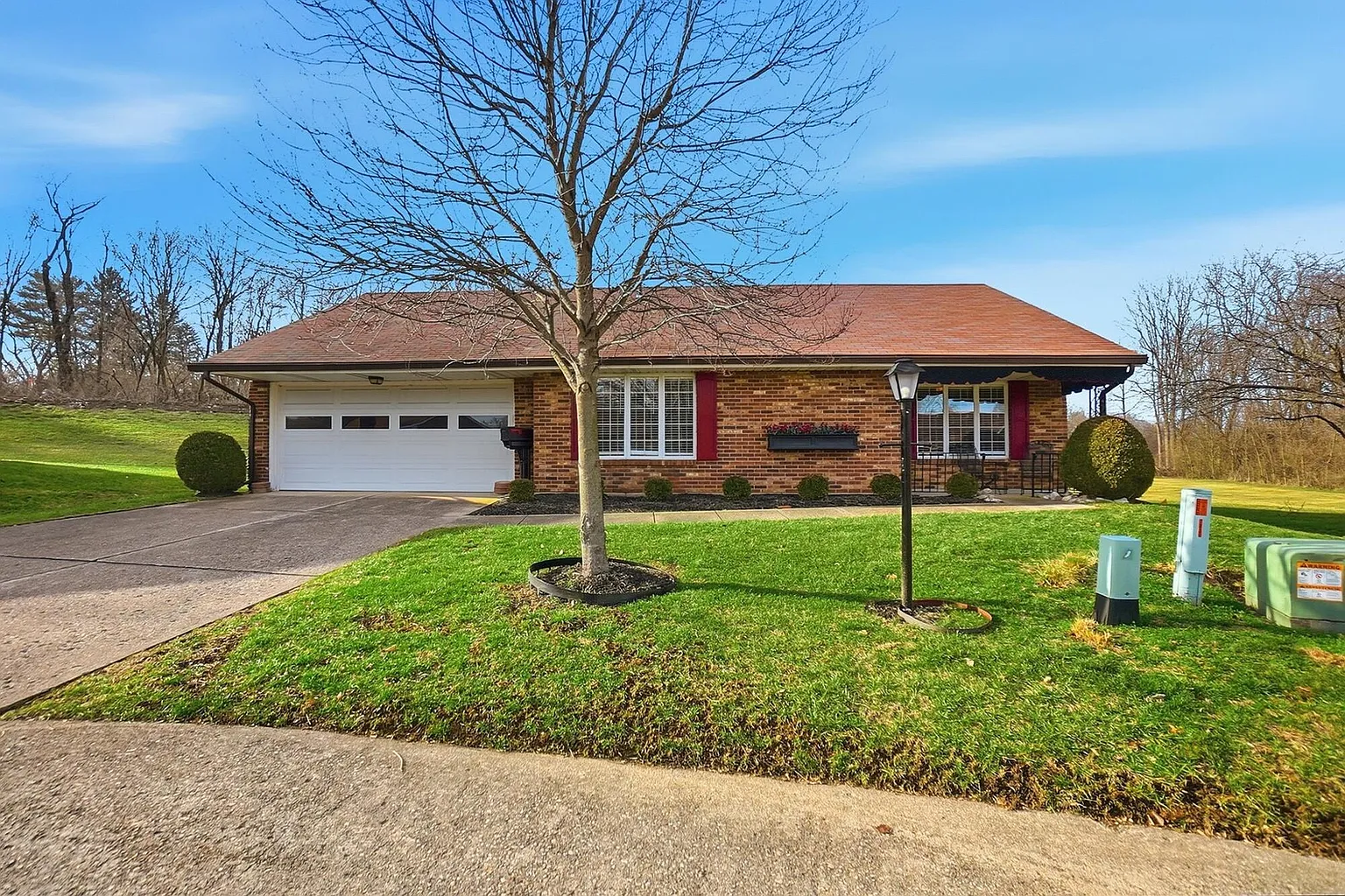 2951 Archer Ln photo 1