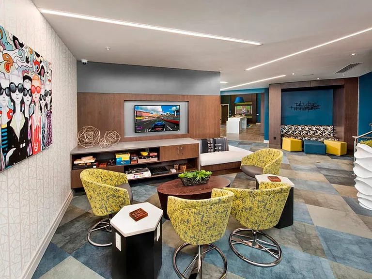 AMLI Buckhead — Photo 17