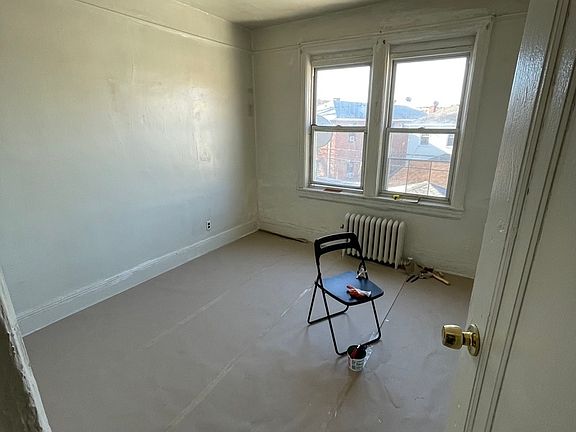 5th image of 37-28 Warren St #2