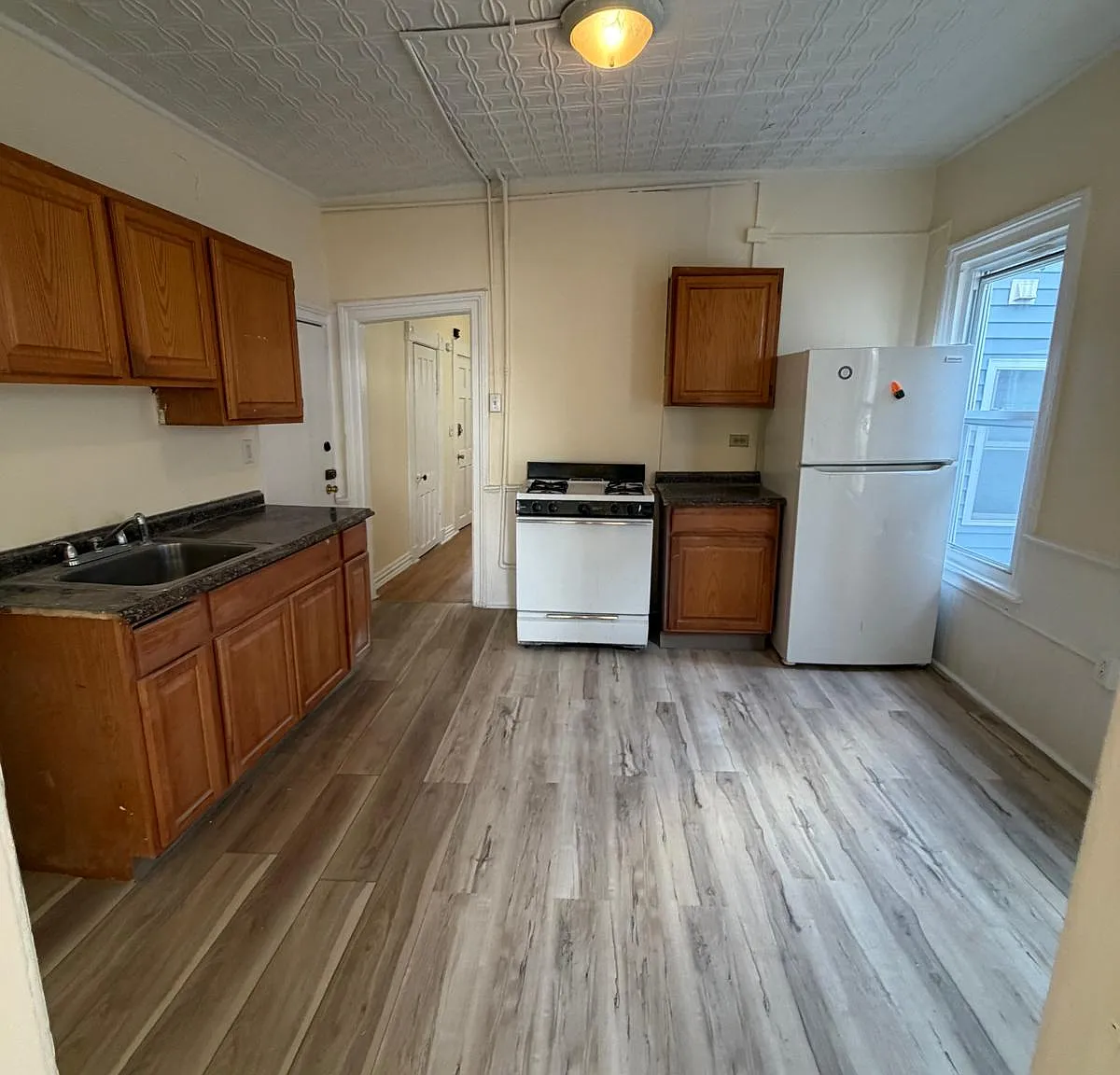2 bed, 1000 sqft, $1,190 — Photo 1