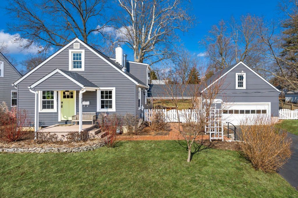 Real estate listing image