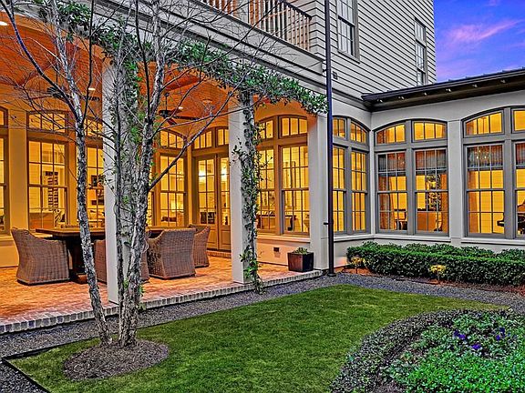 4th image of 24 Audubon Hollow Ln