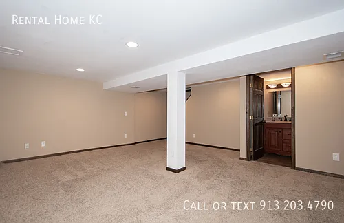 805 S Virginia Ln — Photo 18