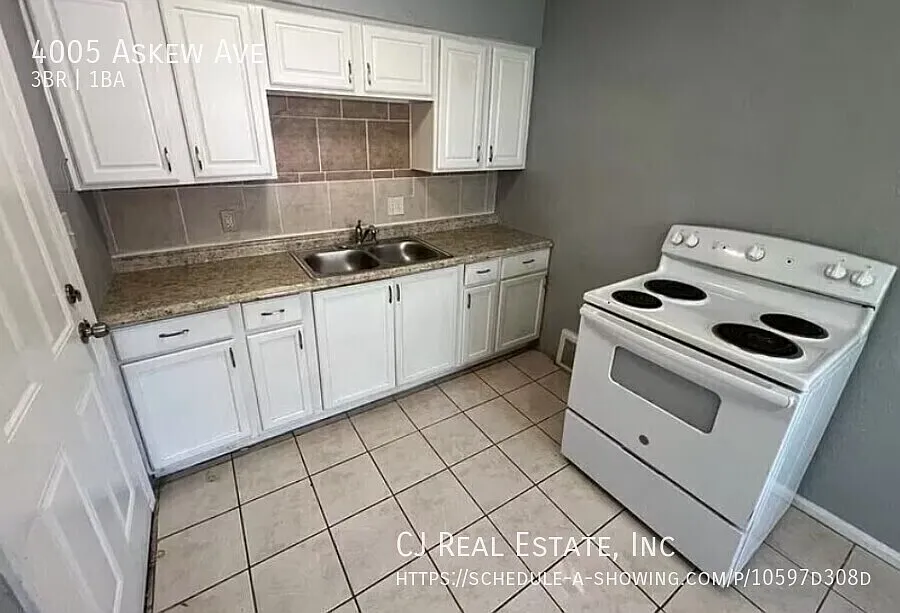 3 bed, $1,150 — Photo 2