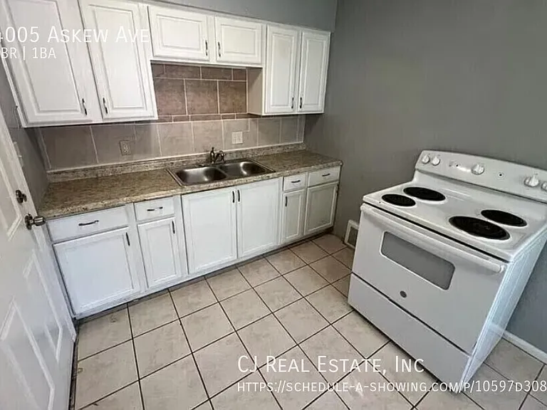 4005 Askew Ave — Photo 2