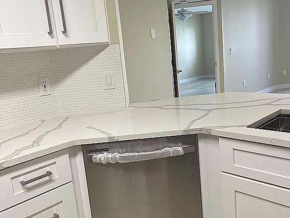 4th image of 7833 Granville Dr #204